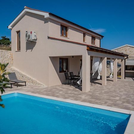Villa Kamia With Private Heated Pool And Electric Vehicle Adapter Zubovići المظهر الخارجي الصورة