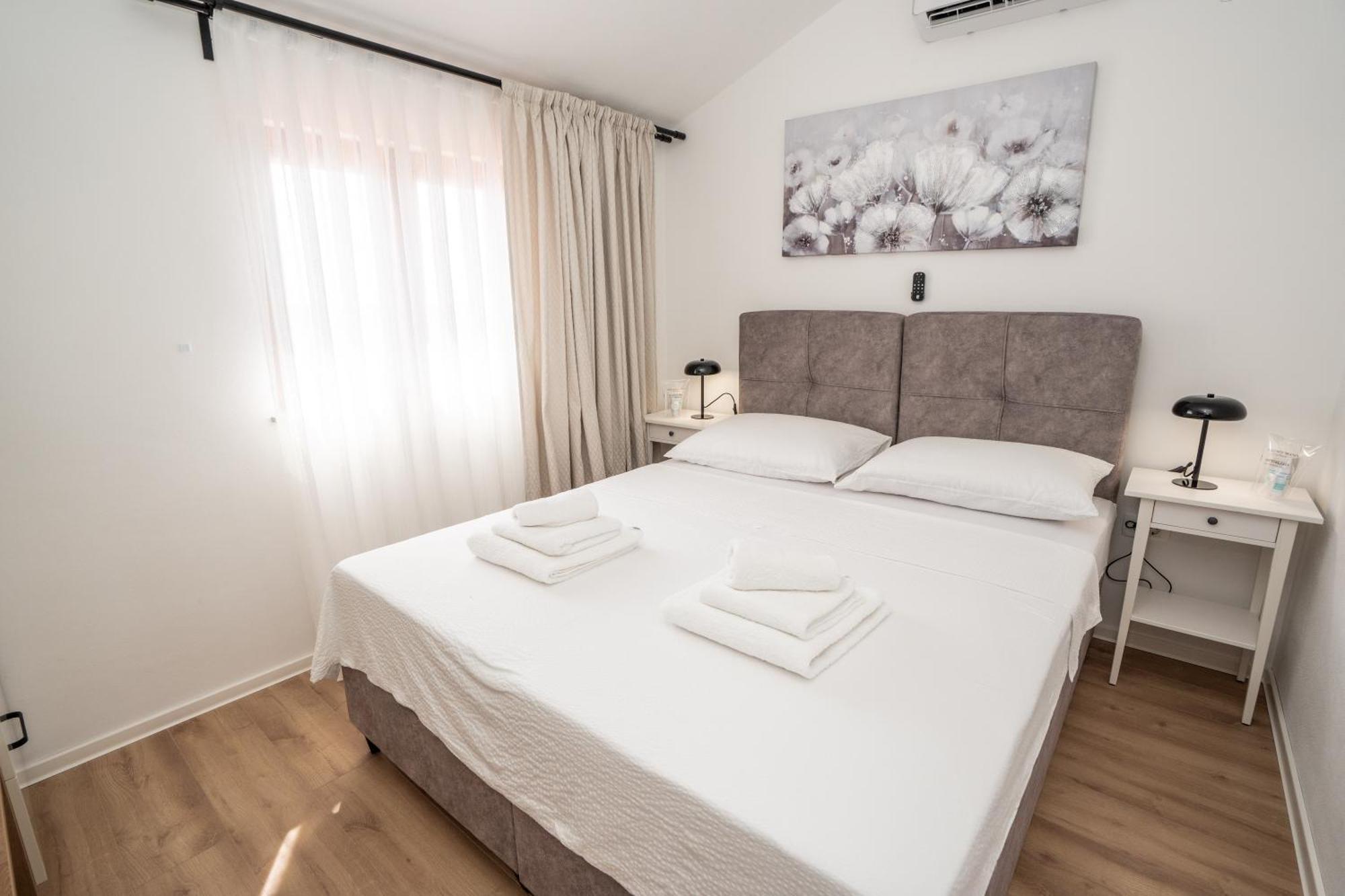 Villa Kamia With Private Heated Pool And Electric Vehicle Adapter Zubovići المظهر الخارجي الصورة