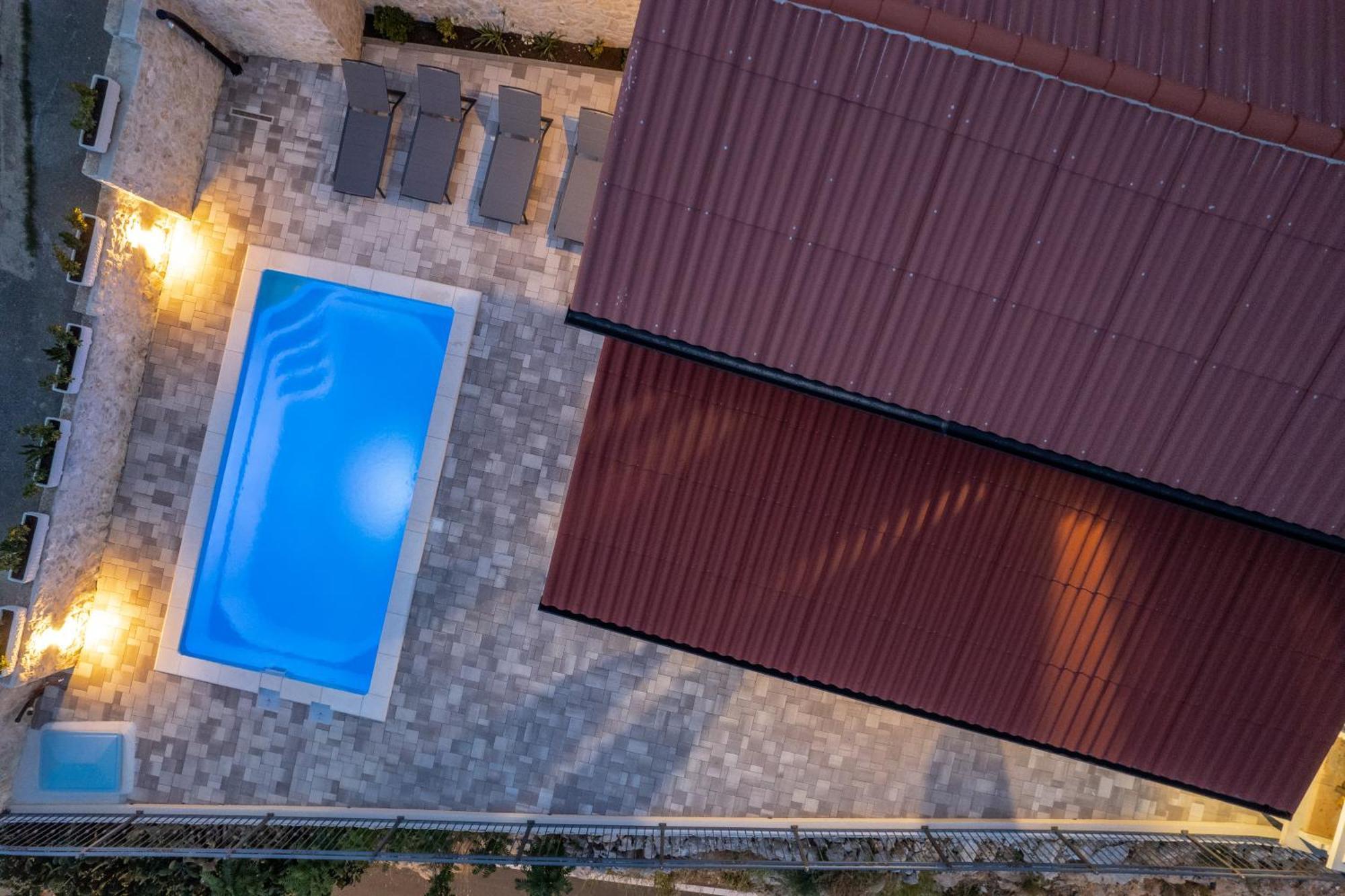 Villa Kamia With Private Heated Pool And Electric Vehicle Adapter Zubovići المظهر الخارجي الصورة