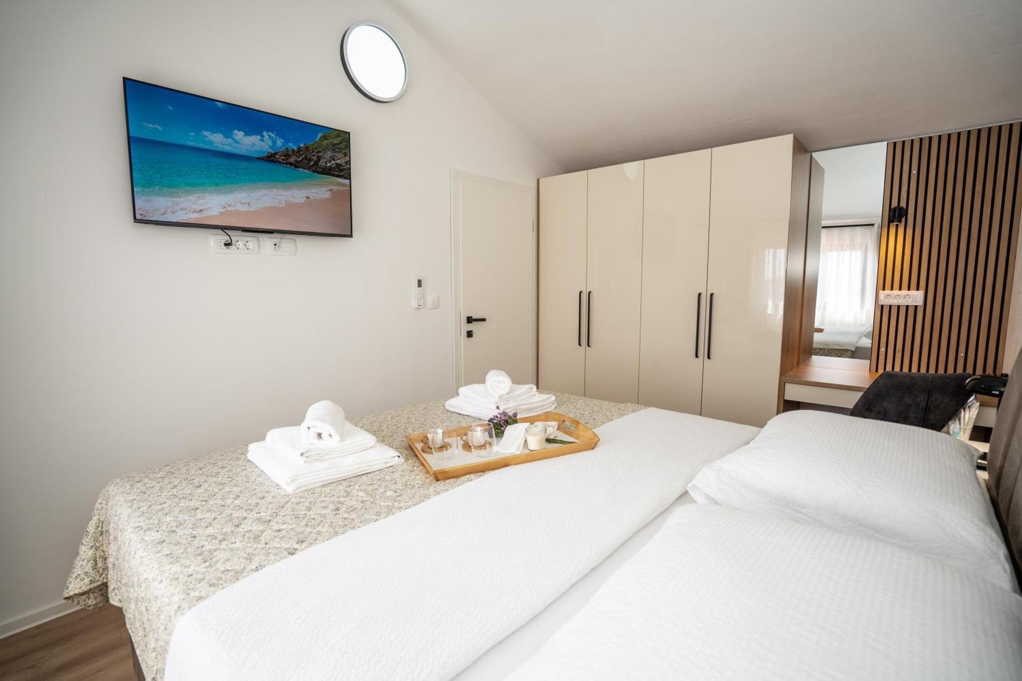 Villa Kamia With Private Heated Pool And Electric Vehicle Adapter Zubovići المظهر الخارجي الصورة