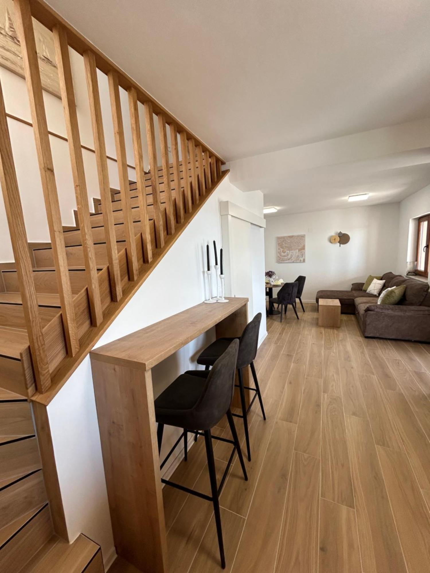 Villa Kamia With Private Heated Pool And Electric Vehicle Adapter Zubovići المظهر الخارجي الصورة
